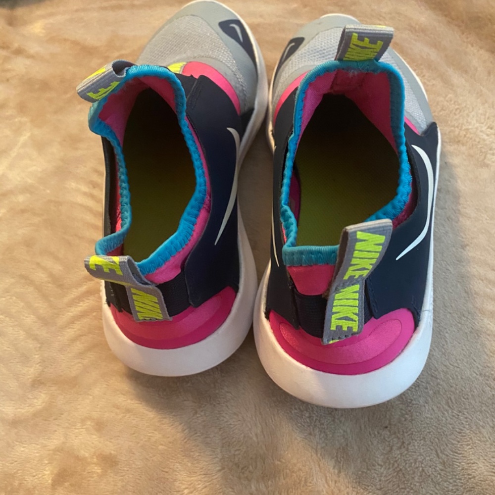 Nike Shoes - Picture 2 of 2